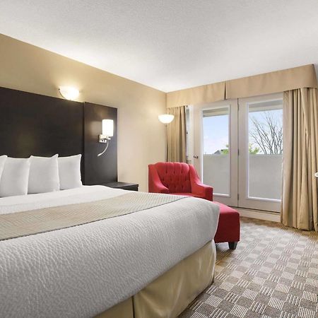 Days Inn & Suites By Wyndham North Bay Downtown Ngoại thất bức ảnh
