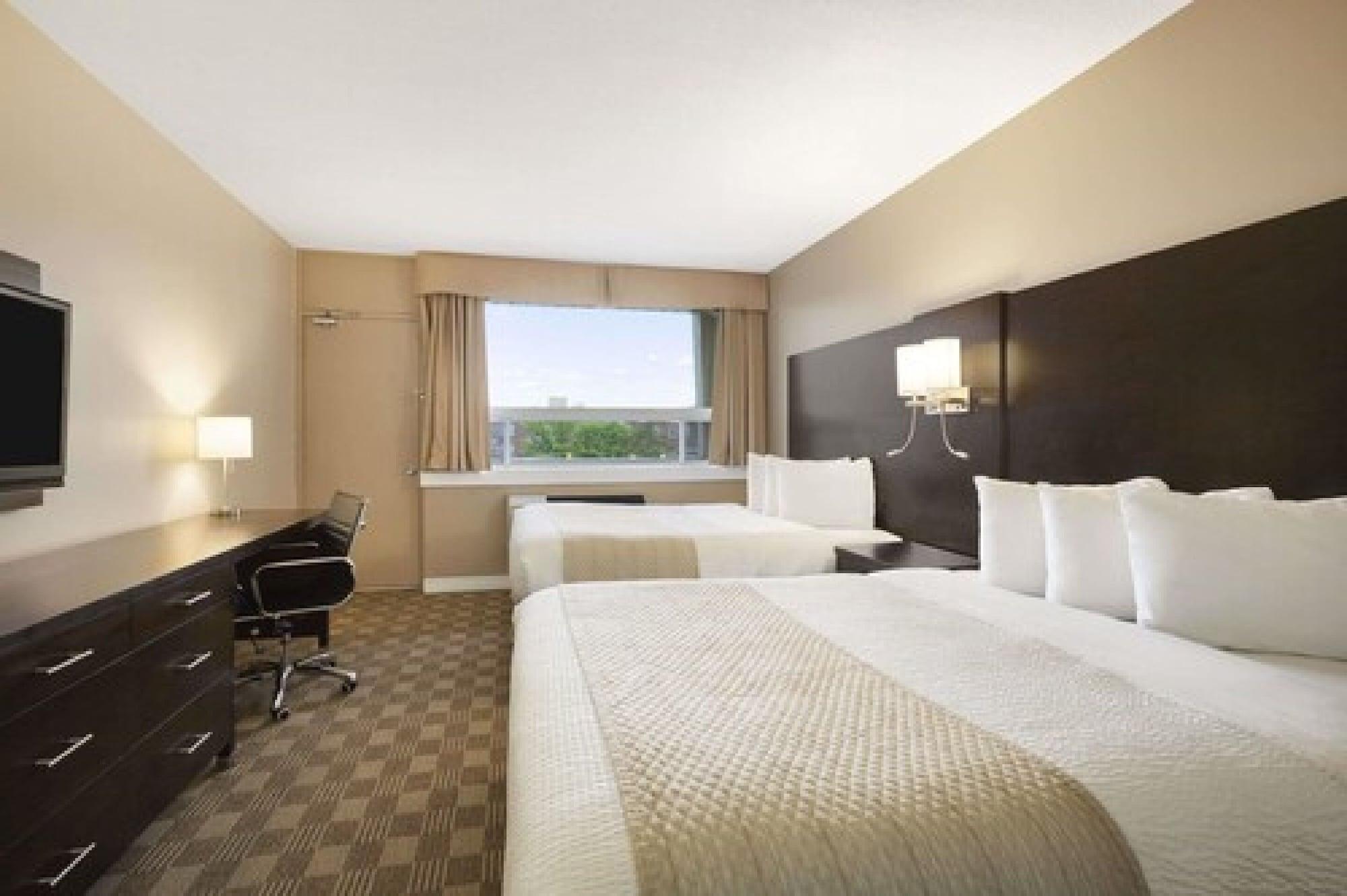 Days Inn & Suites By Wyndham North Bay Downtown Ngoại thất bức ảnh