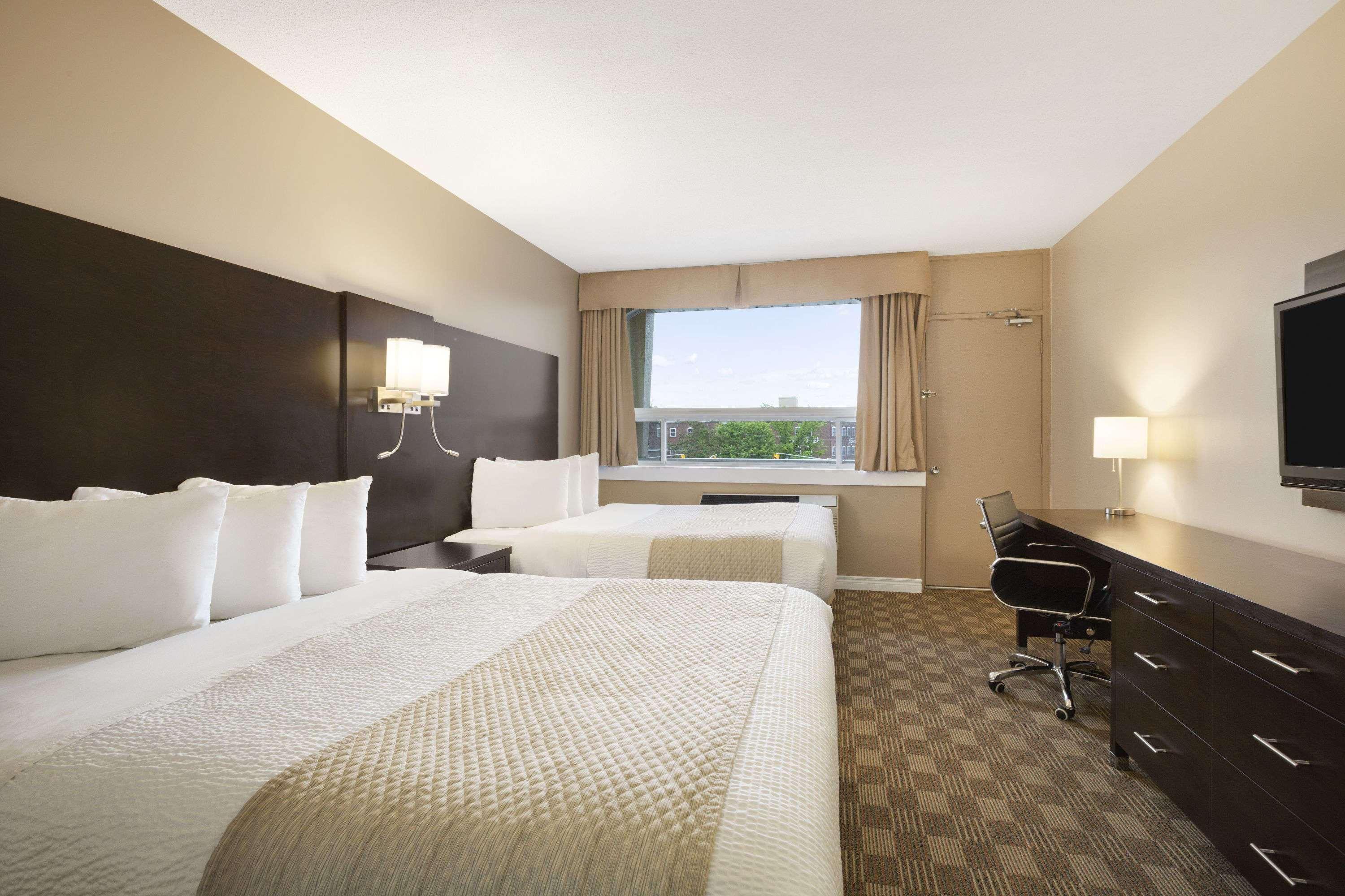 Days Inn & Suites By Wyndham North Bay Downtown Ngoại thất bức ảnh