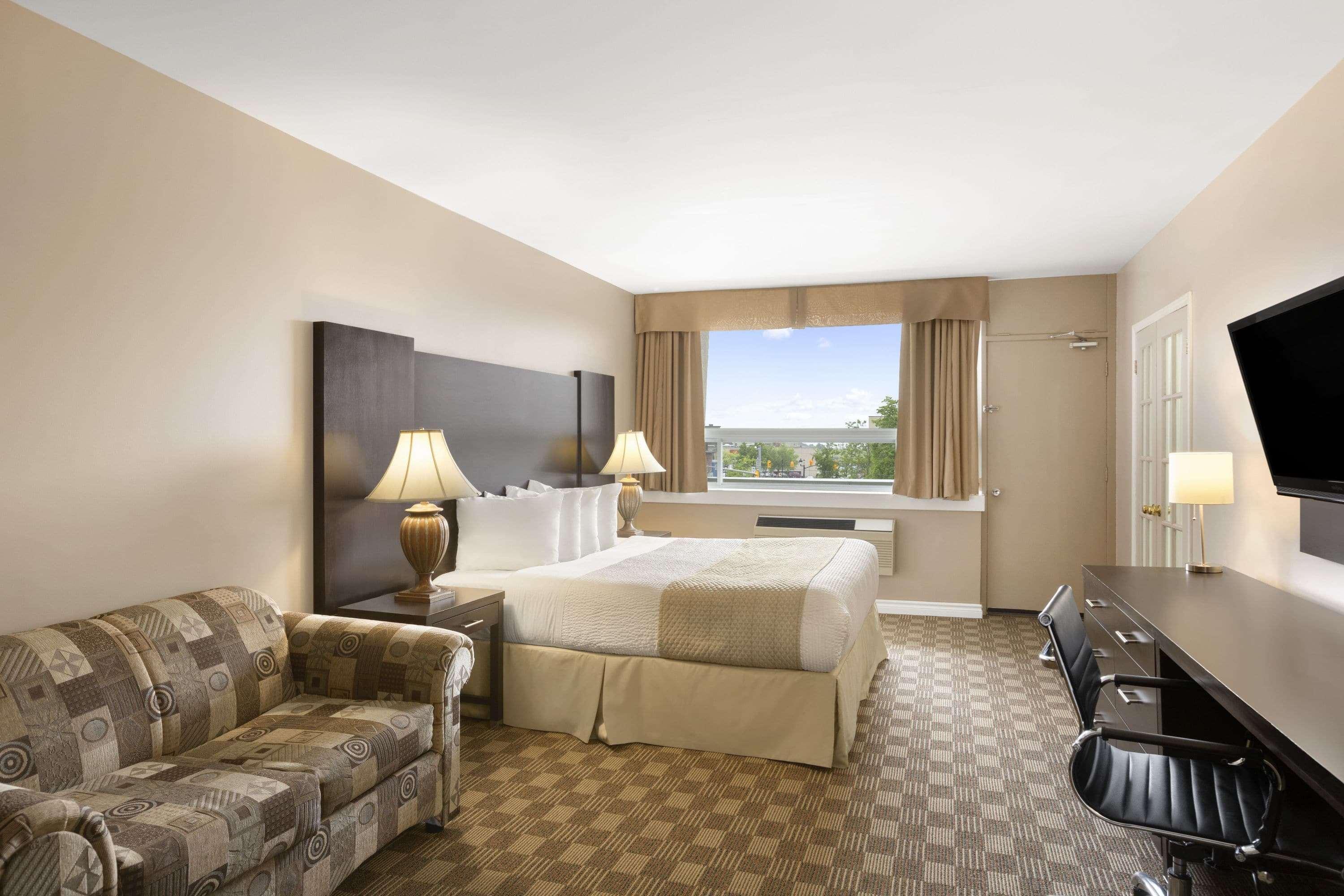 Days Inn & Suites By Wyndham North Bay Downtown Ngoại thất bức ảnh
