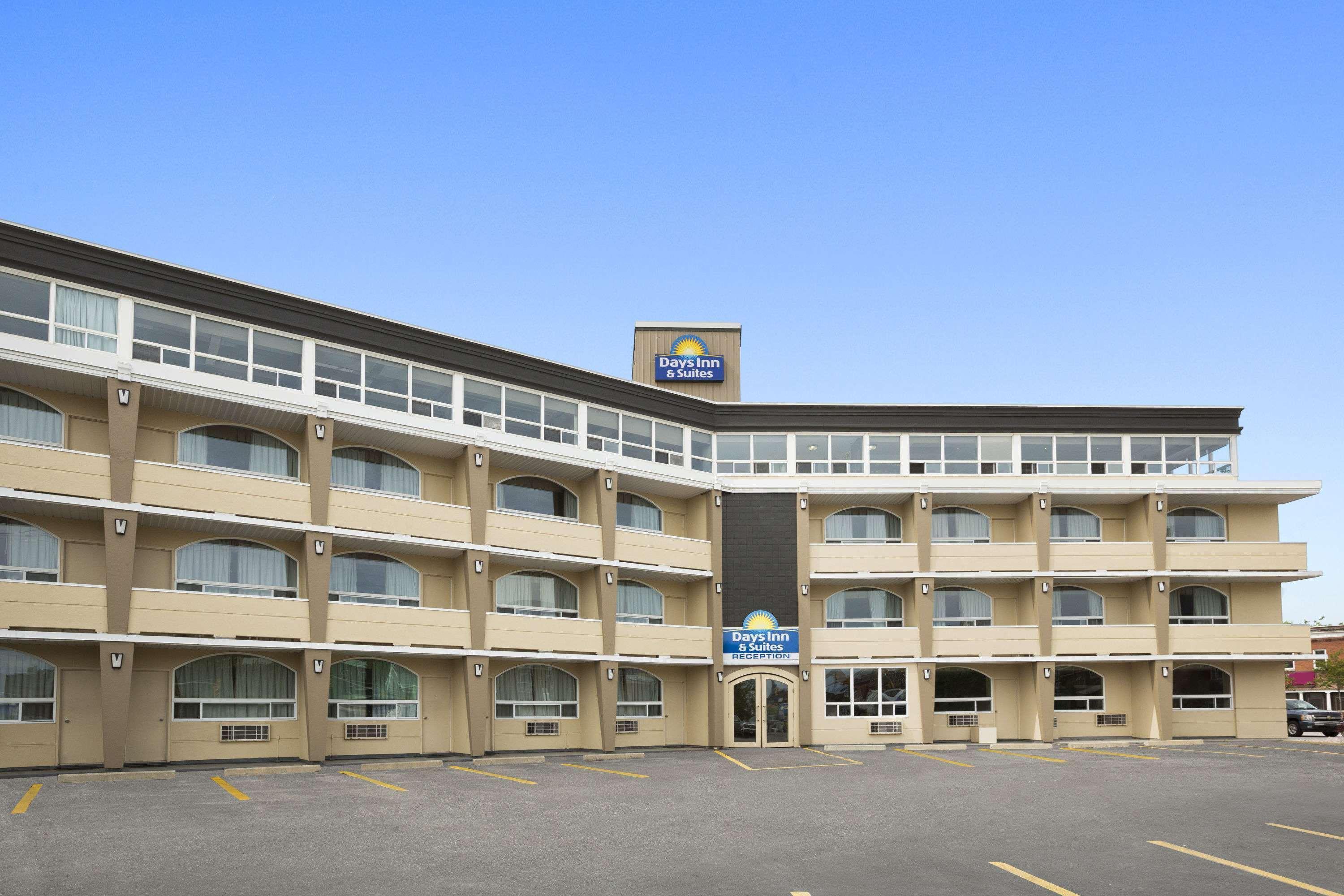 Days Inn & Suites By Wyndham North Bay Downtown Ngoại thất bức ảnh