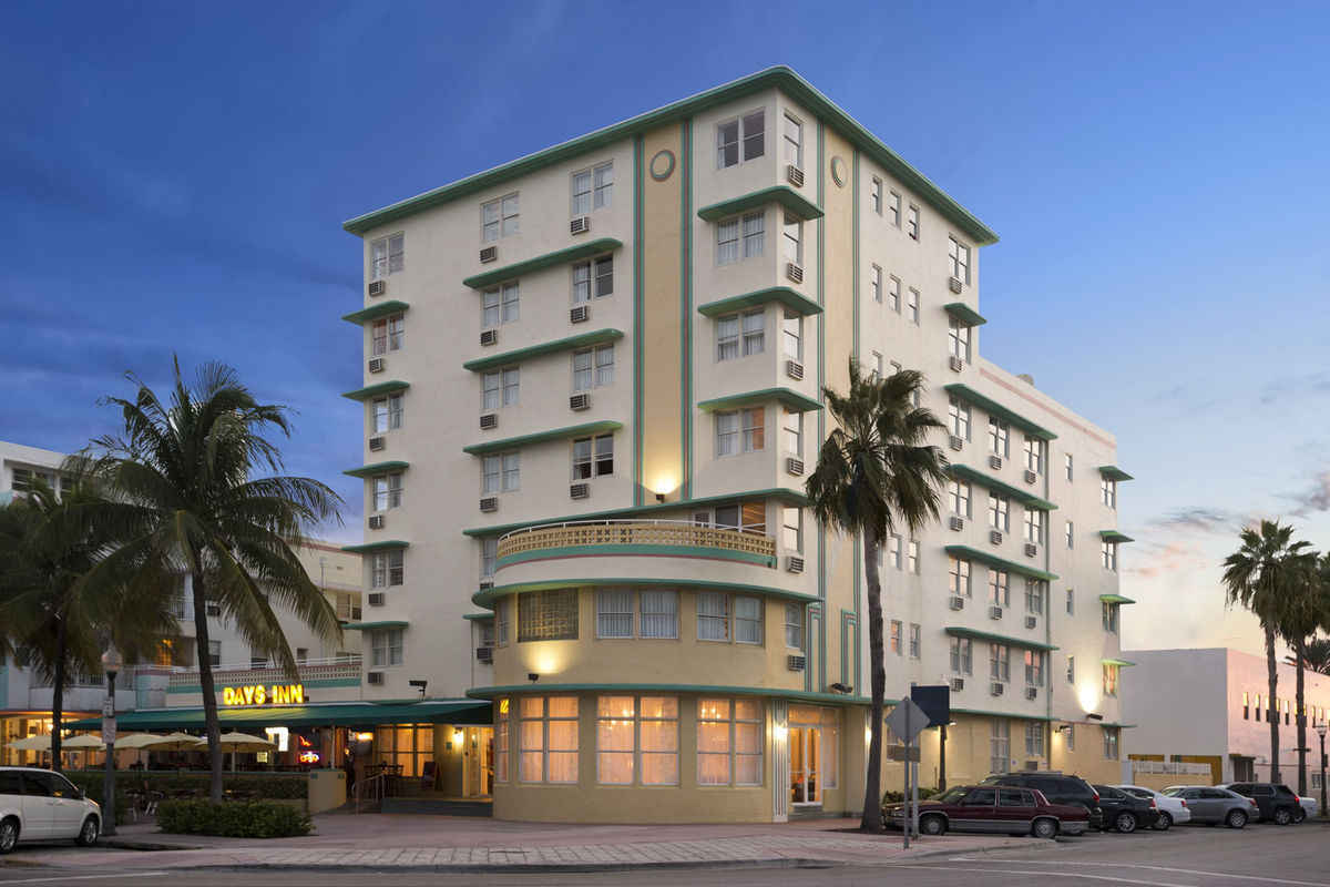 Days Inn & Suites By Wyndham North Bay Downtown Ngoại thất bức ảnh