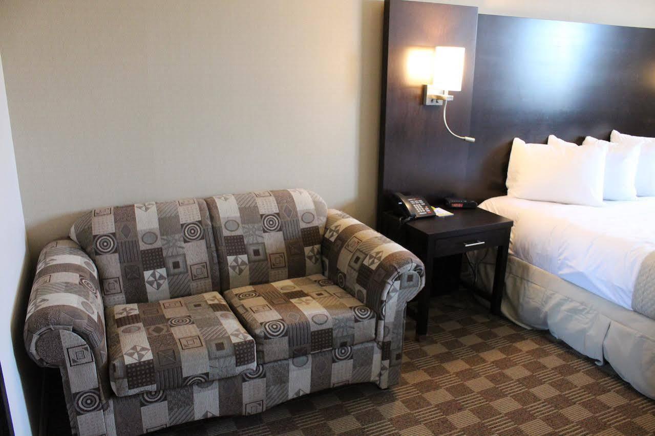 Days Inn & Suites By Wyndham North Bay Downtown Ngoại thất bức ảnh