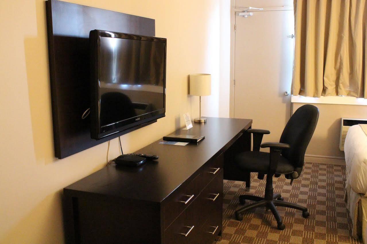 Days Inn & Suites By Wyndham North Bay Downtown Ngoại thất bức ảnh